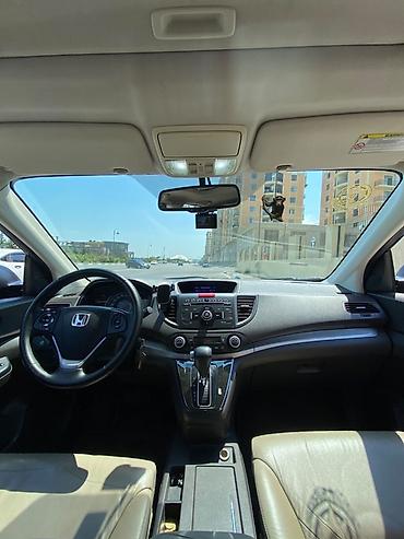 4 lu canta: Honda CR-V krossover, qara rəngdə, geniş və rahat salonlu modeldir — 5