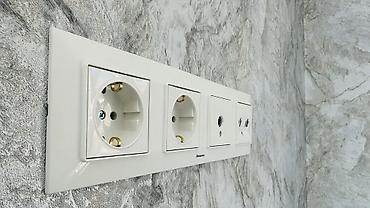 Электрики: Электрик | Установка счетчиков, Демонтаж электроприборов, Монтаж выключателей Больше 6 лет опыта — 14