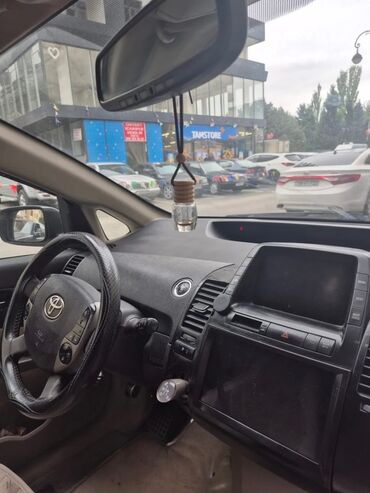 Toyota: Maşın 300 manat depozit günü 25 manat arendaya verilir idal vəzyətdədi -da lalafo.az — 9 Toyota: Maşın 300 manat depozit günü 25 manat arendaya verilir idal vəzyətdədi — 9