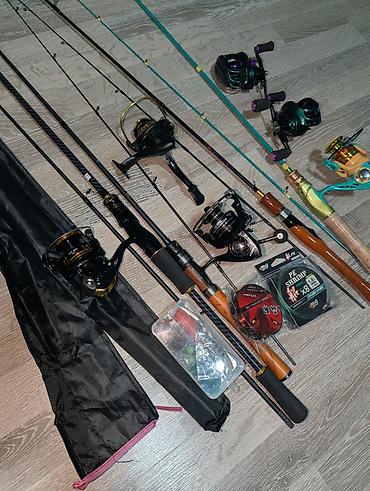 Другое для охоты и рыбалки: Набор для спиннинговой рыбалки Состав: - Спиннинги (несколько — 8