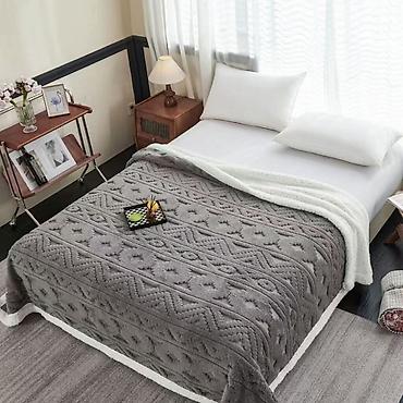 Ćebad i pokrivači: Reljefna krznena ćebad
Dimenzije-200*230
Cena 3700 din — 10