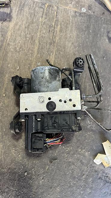 Панели, обшивки: BMW X5 (E53), авто запчасти Салонные детали ходовой частьАбс блоки — 6