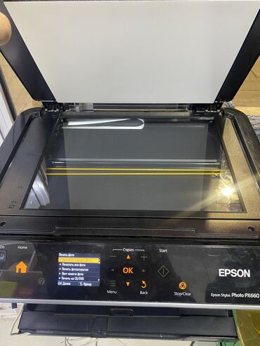 Принтеры: Принтер 3в1 Epson Stylus PHOtO PX660 почти новый