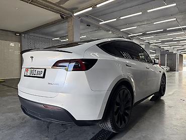 byd e5 2020: Tesla Model Y: 2021 г., Электромобиль — 4