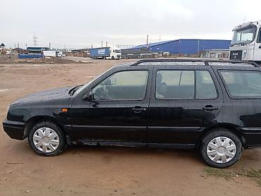 гоф тройка: Volkswagen Golf Variant: 1994 г., 1.8 л, Механика, Бензин, Универсал — 5