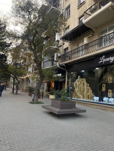 Köhnə tikili: Bakı, 2 otaqlı, Köhnə tikili, 70 kv. m — 1