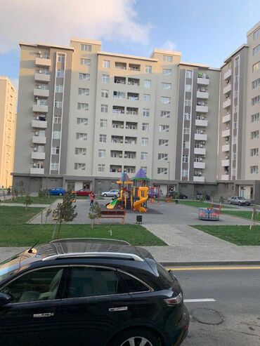 Uzunmüddətli kirayə mənzillər: Yasamalda midada 12 mertebeli binanın 10-cü mərtəbəsində yerləşən — 2