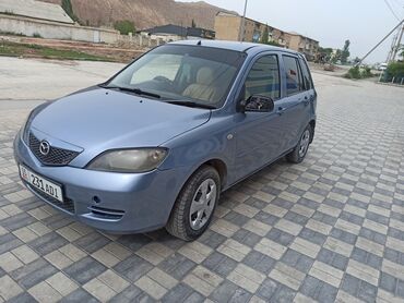 машина чайзер: Mazda Demio: 2004 г., 1.3 л, Автомат, Бензин