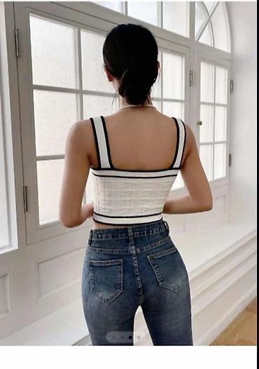 pull: Letnji kompletić, top i suknjica. S veličine. Model na jednoj — 4