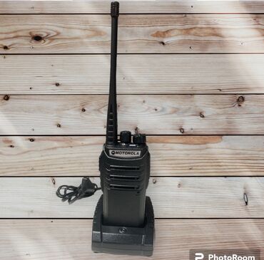 Аудиотехника: Рация Motorola PD-7300. Мощность 18W. Частоты 400-470MHZ