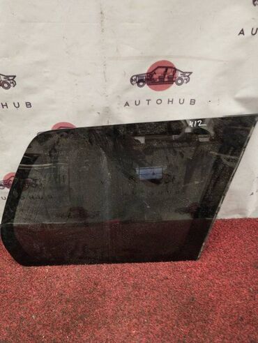 запчасти на муровей: Форточка Mitsubishi Chariot N94W 4G64 2400 2000 задн. прав. (б/у)