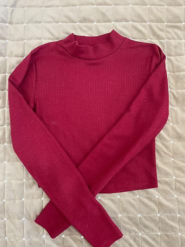 Primarkdan alınıb, xs ölçüdür, 5 manata satılır
