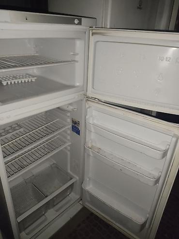 пл: Холодильник Indesit, Б/у, Двухкамерный, De frost (капельный), 150 * — 2