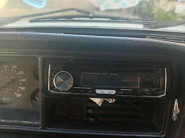 dinamik dayağı: Maşın üçün tam audio sistemi - Arxa polkada quraşdırılmış çoxzolaqlı — 3