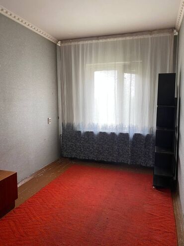 комната сдаю: 20 м², С мебелью