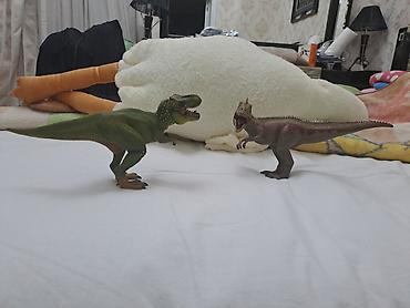 pokemon kart satis: Dinozavr fiqurları dəsti – 2 ədəd - Model: Tyrannosaurus rex (yaşıl) — 1