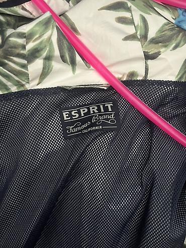 jagger trenerke: Esprit lagana jakna s kapuljačom – tropski print - Brend: Esprit - — 2