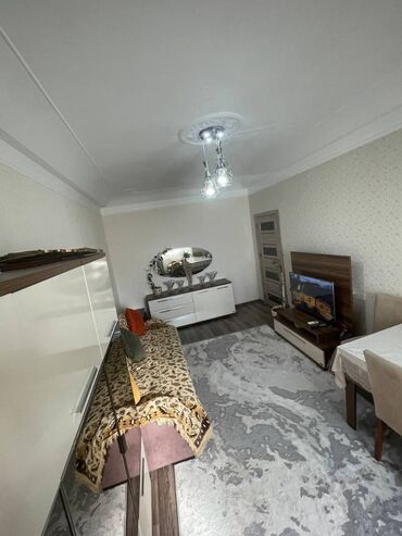 Köhnə tikili: Bakı, 3 otaqlı, Köhnə tikili, m. Həzi Aslanov, 70 kv. m — 20