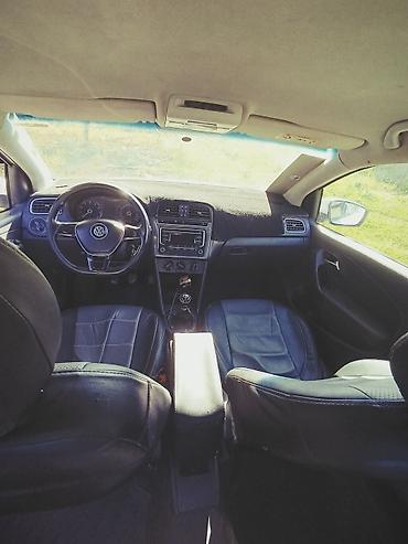 sprinter 4 4: Volkswagen Polo: 2018 г., 1.6 л, Механика, Бензин, Седан — 4