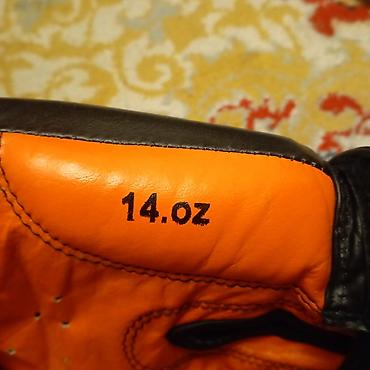 Боксерские груши: Перчатки боксерские 14 oz . 800 сом как новые — 2