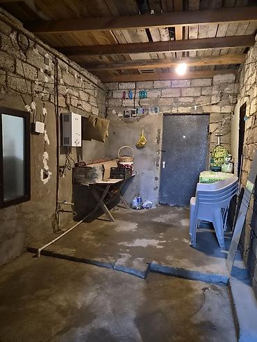 ev və bağ: Sabunçu qəs. 3 otaqlı, 1 kv. m, Kredit yoxdur, Orta təmir — 7