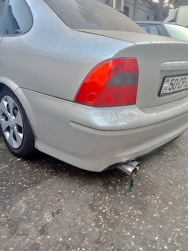 Opel: Opel Vectra: 1.8 l | 1997 il 337000 km Sedan — 15