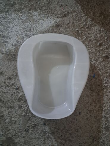 Xəstələr üçün unitazlar: Xeste ucun karsok karsok qolsuz arxali acilib yiqilan karsok qollu — 13