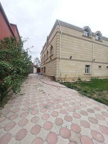 Həyət evi alıram: Obyekt: 3 mərtəbəli müstəqil villa - Memarlıq: Klassik üslubda fasad — 3