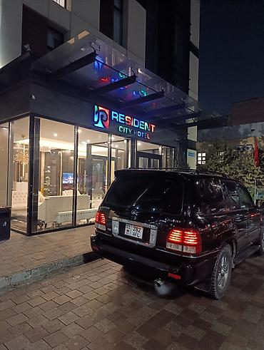 Такси: Минивэн, Пункт назначения: Аэропорт Манас, Количество мест: 7, Лицензия №: 2828 — 3