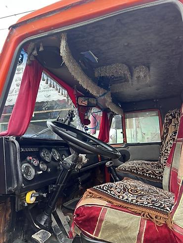 inci akü 72: KAMAZ 6x4 tipli özboşaldan yük maşını - Gövdə: ağır işlər üçün — 8