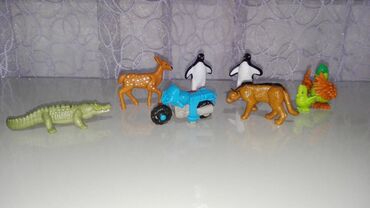 Figurice: Kinder figurice 7 komada Nekorišćene kinder figurice,7 komada,iz