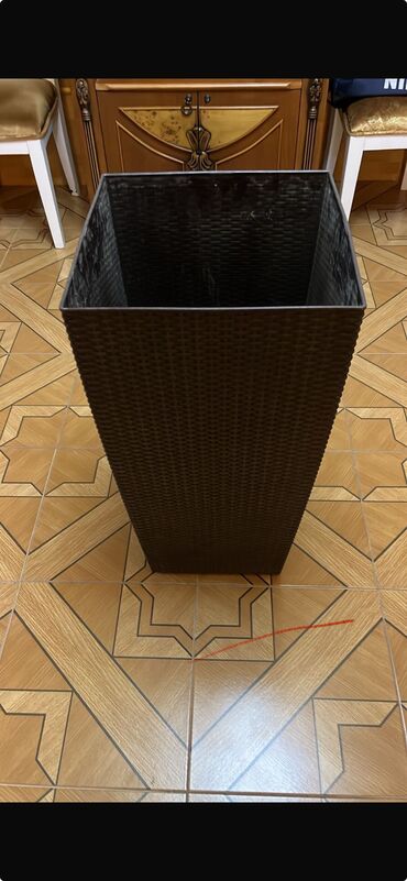 Bitkilər üçün dibçəklər: Cürbəcür fərqli dizaynda fərqli ölçüde dibçəklər aylr-ayrı və bütov -da lalafo.az — 12 Bitkilər üçün dibçəklər: Cürbəcür fərqli dizaynda fərqli ölçüde dibçəklər aylr-ayrı və bütov — 12