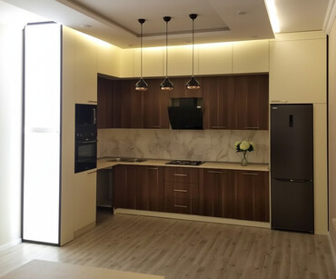 Sifarişlə mətbəx mebeli: Sifarişlə mətbəx dəsti, Özü çəkən petlələr, Parlaq laminat, Kredit yoxdur, Ödənişli çatdırılma — 1