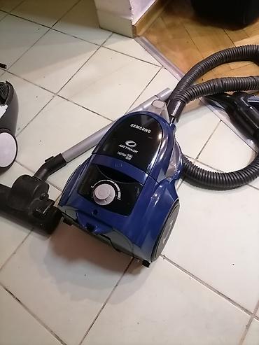 fiksna: Usisivač SAMSUNG do 1800w bez kese ispravan. Dobar 
 Mirjevo — 2