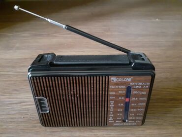 fm radio: Radio yenidir təzədir. FM dalğasını tutur başqa dalğanı tutmur