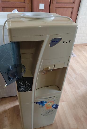 şu: Dispenser Nikai, Döşəməüstü, Su isitmə ilə, İşlənmiş — 2