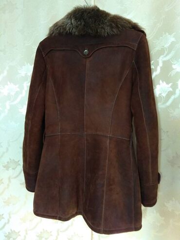 Дубленки: Продаю: 1. Дублёнку женская, цвет коричневый, б/у в очень хорошем — 4