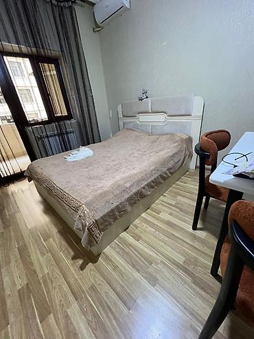 Mebel: Yataq otağı mebel dəsti Tərkibi: - İki nəfərlik çarpayı – yumşaq — 1