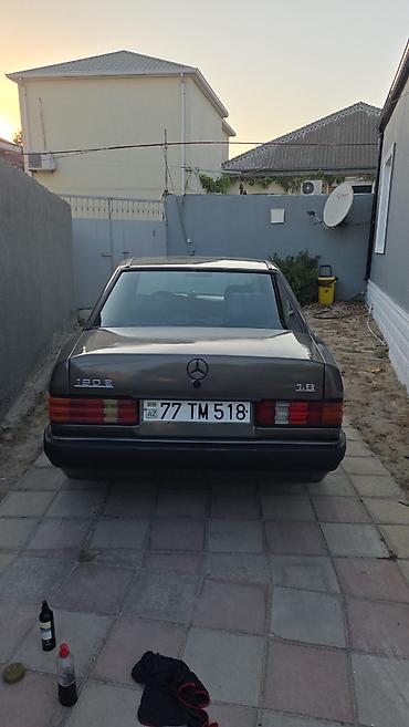 disk qabi: Mercedes-Benz 190 (W201): 1.8 l | 1992 il Sedan — 1