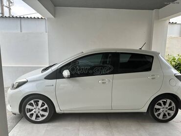 Toyota: Toyota Yaris: 1.5 l. | 2013 έ. Χάτσμπακ — 2