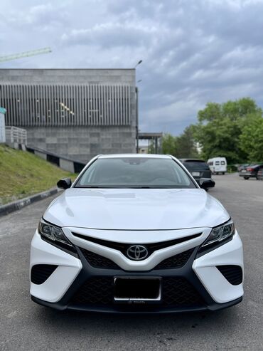 aifon 5 se: Toyota Camry: 2019 г., 2.5 л, Автомат, Бензин, Седан