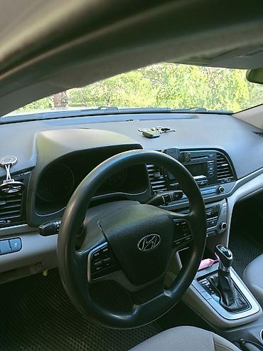 Транспорт: Hyundai Elantra: 2017 г., 2 л, Автомат, Бензин, Седан — 4