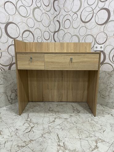 Ofis masaları: Satılır: Ofis Masası Ölçülər: 	•	Uzunluq: 110 sm 📏 	•	En: 50 sm 📏 — 1