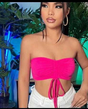 Topovi: Ženski crop topovi – više modela - Model 1: Kratka majica sa kratkim — 8