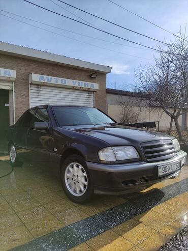 13 lük təkərlər: Mercedes-Benz 200: 2 л | 1999 г. Седан