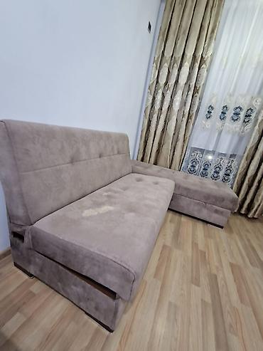 Divanlar: Künc divan – bej rəng, yumşaq məxməri/velur tipli parça ilə — 2