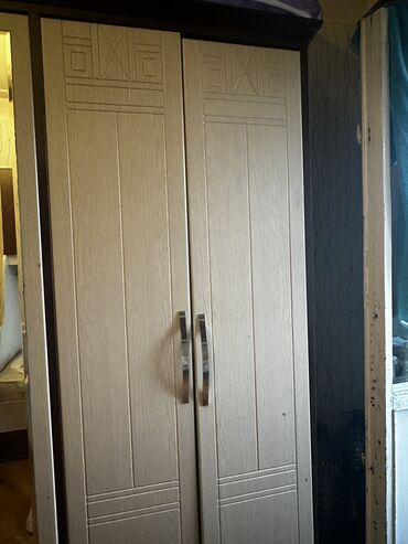 islenmis paltar dolabi: Гардеробный шкаф, Б/у, 4 двери, Распашной, Прямой шкаф, Германия