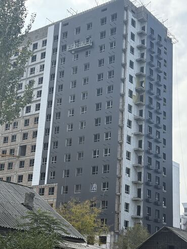 купить квартиру токмок: 1 бөлмө, 49 кв. м, Элитка, 10 кабат, ПСО (өзү оңдоп түзөтүп бүтүү үчүн)
