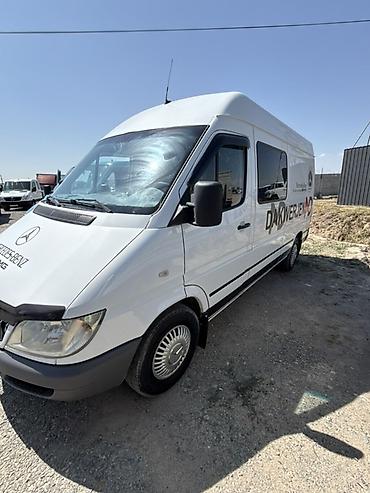 короткий спринтер: Mercedes-Benz Спринтер: 2002 г., 2.2 л, Механика, Дизель, Фургон — 3