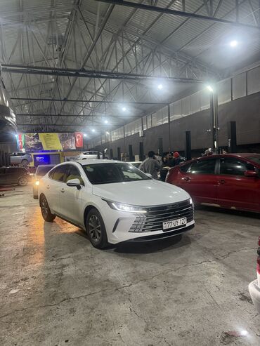 Taksi sürücüləri: Taksi sürücüsü tələb olunur, Nəqliyyat təmin edilir, Həftəlik ödəniş, 1-2 illik təcrübə — 3